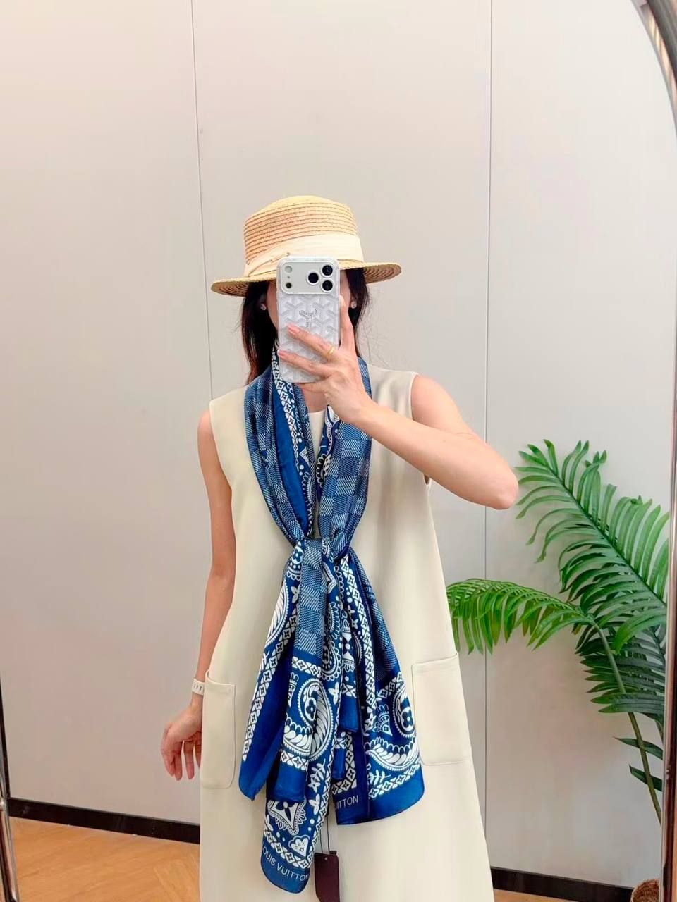 Designer Luxury Scarves (Copy One) – Soft & Elegant Statement Scarves for the UAE | D-E47 – Image 31