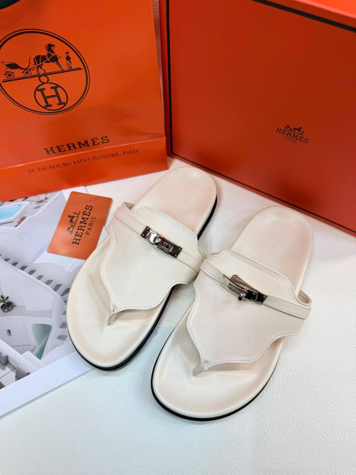​صندل هيرمز (Hermès Chypre) الفاخر – فخامة جلدية مريحة وأناقة صيفية متكاملة | D-A46 – Image 5