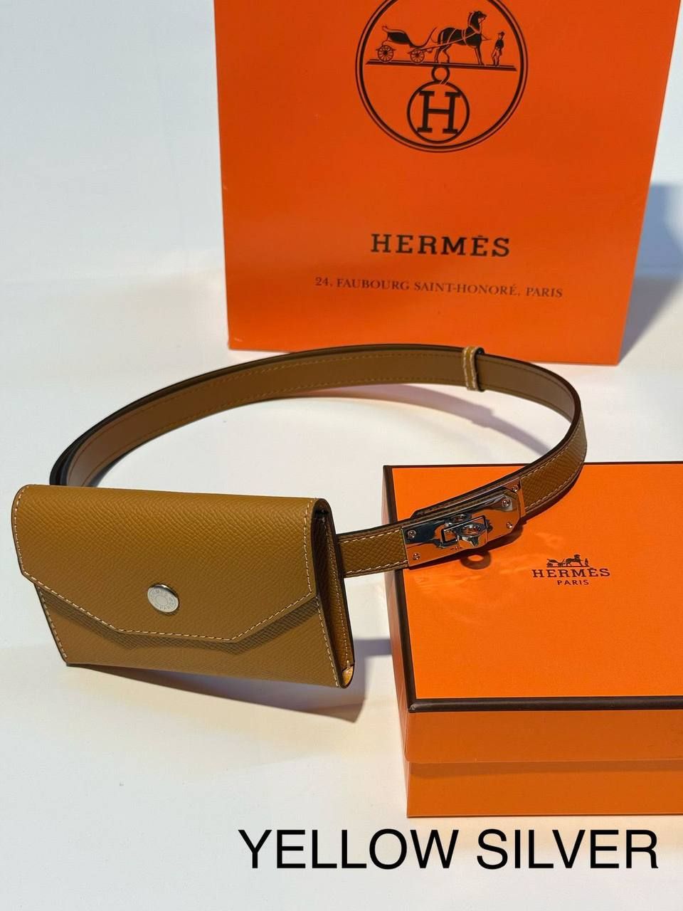 Luxury Belt with Attached Mini Wallet (Copy One) – Innovative Designer Accessory for the UAE | D-E44 – Image 2