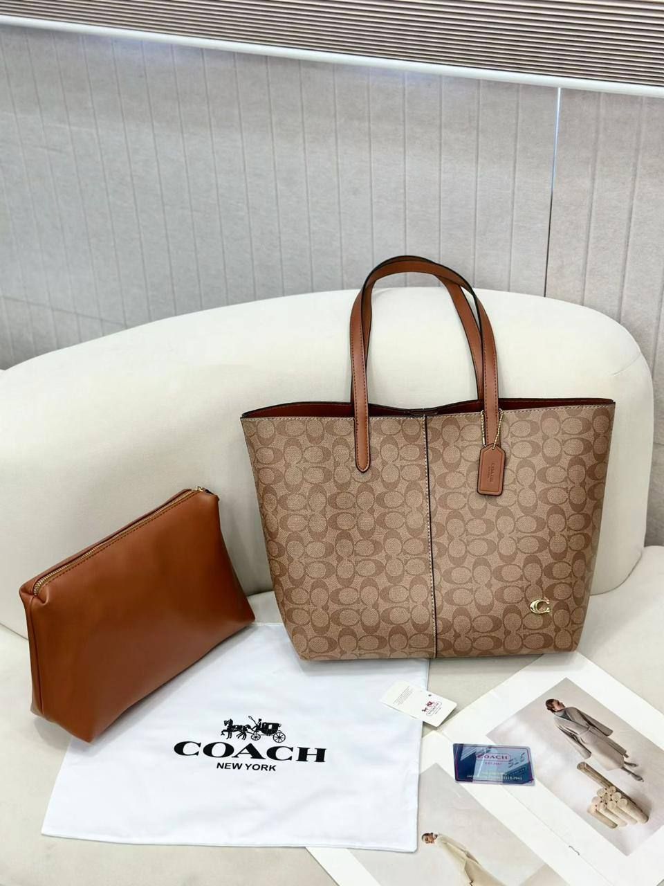 Coach Signature Tote Bag – Elegance Meets Everyday Functionality | D-E23 – Image 1