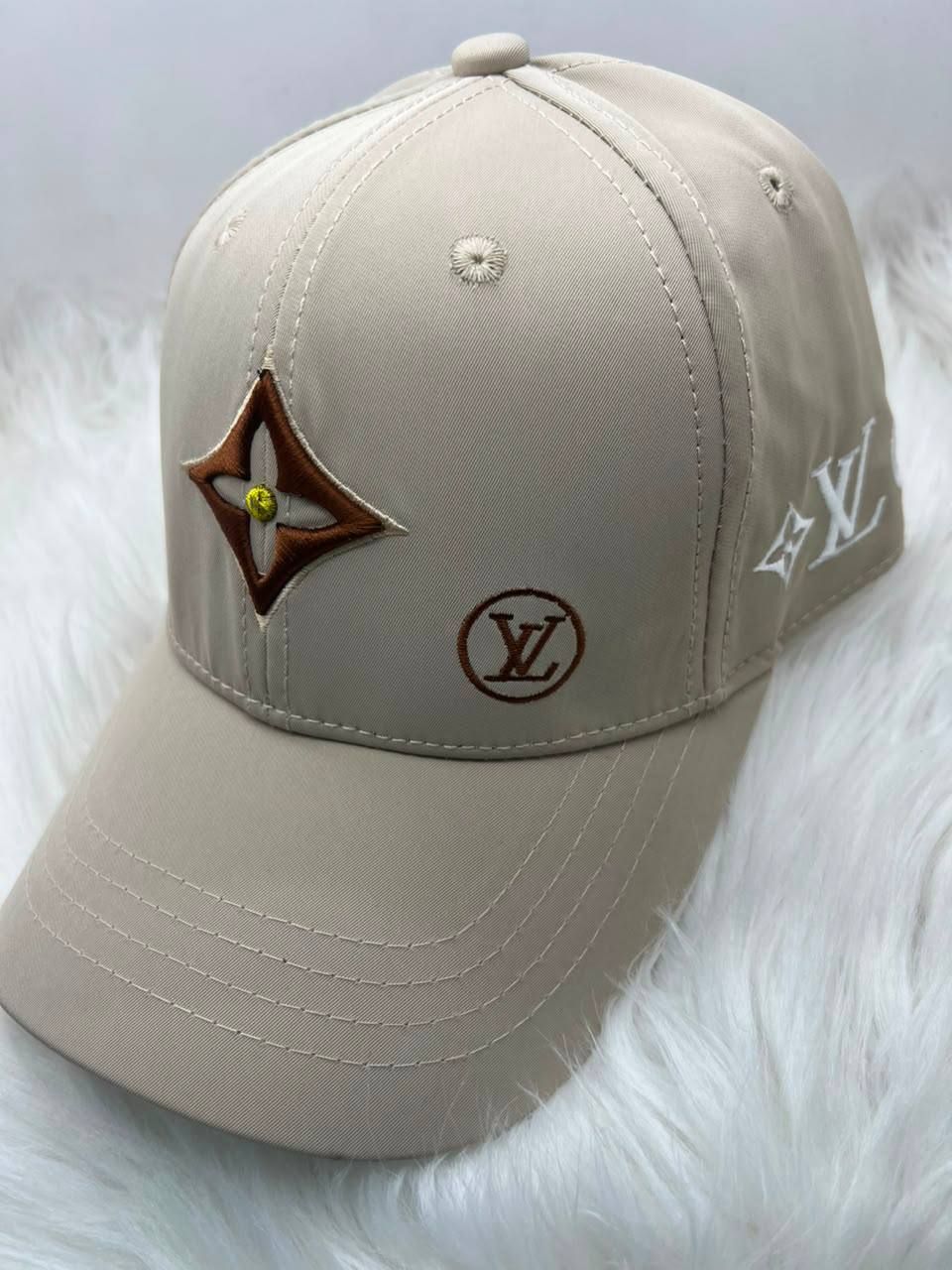 ​كاب "Louis Vuitton" الفاخر – أيقونة الأناقة العصرية بجودة (كوبي ون) | D-A47 – Image 11