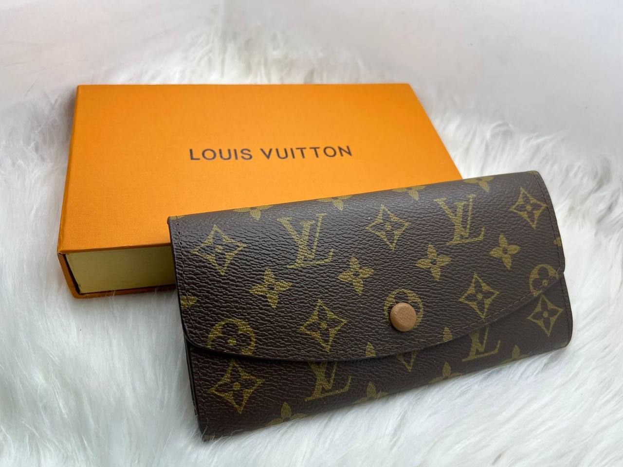 Louis Vuitton Inspired Long Wallet (Master Copy) - Classic Monogram Canvas with Red Button Accent | D-E43 – Image 14
