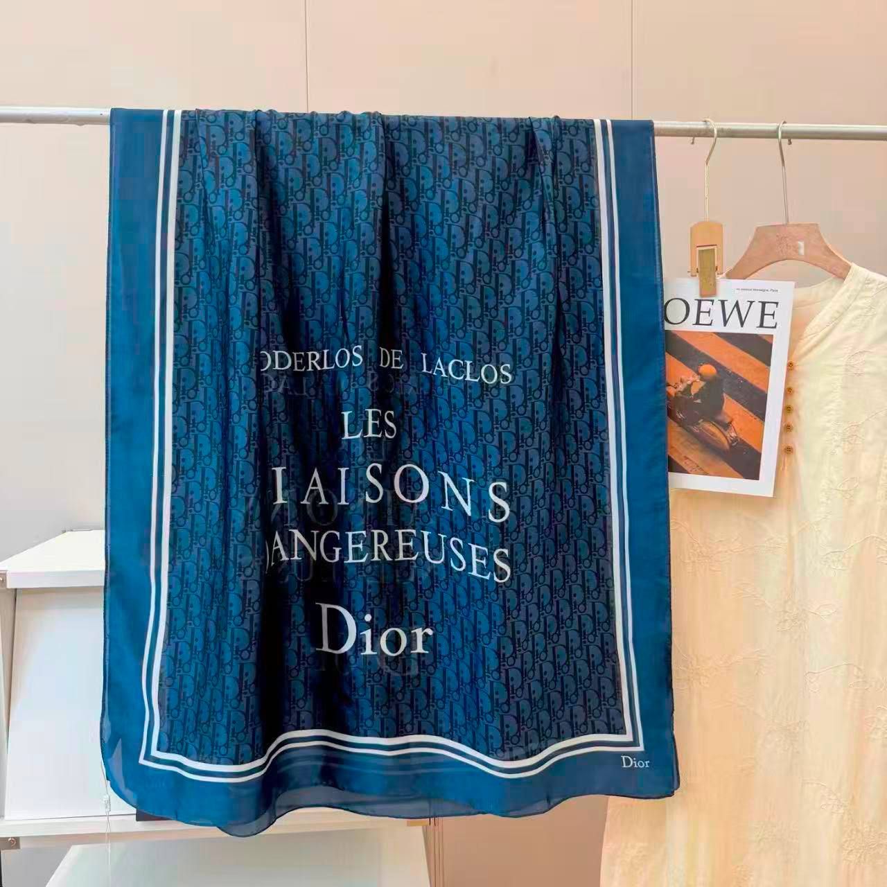 Designer Luxury Scarves (Copy One) – Soft & Elegant Statement Scarves for the UAE | D-E47 – Image 38