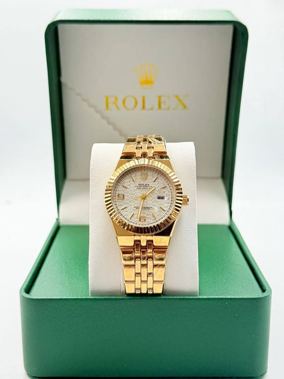 Classic Two-Tone Honeycomb Watch – Rolex-Inspired Design (Premium Copy 1) | D-E01 – Image 4