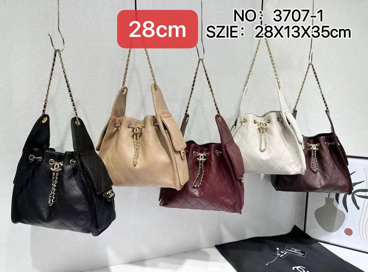Luxury Chanel Quilted Hobo Bag (25 cm) - Premium High Quality Edition | D-E16 – Image 6