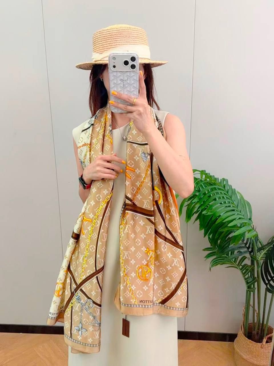 Designer Luxury Scarves (Copy One) – Soft & Elegant Statement Scarves for the UAE | D-E47 – Image 10