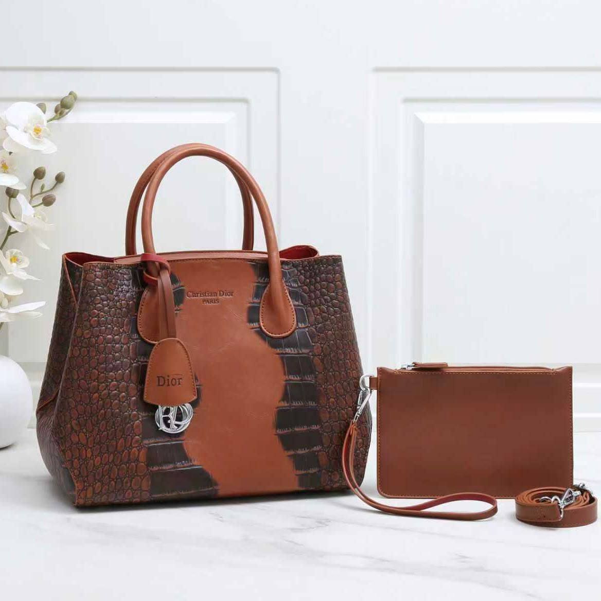 ✨ Dior Luxury Handbag ✨ | D-E19 – Image 4