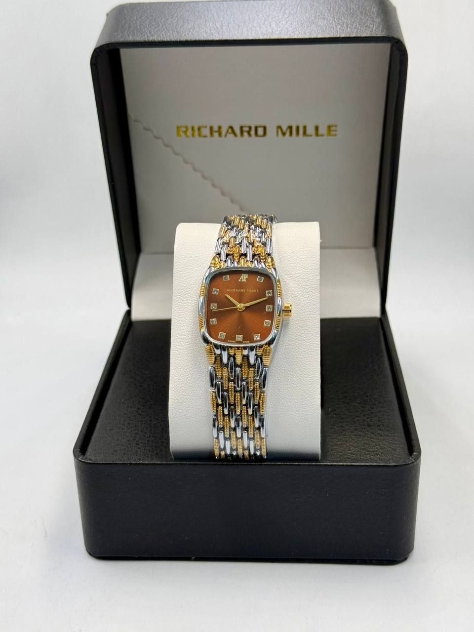 Luxury Audemars Piguet Vintage Style Gold Watch (Master Copy) – Timeless Elegance & Prestige | D-E13 – Image 8