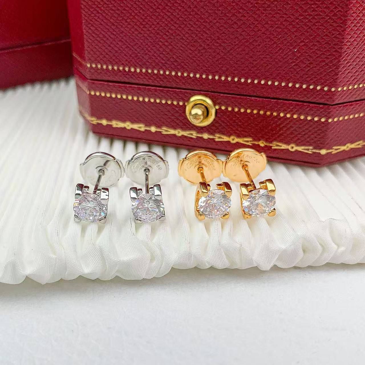 Delicate Cartier Solitaire Jewelry Set (Necklace & Earrings) – Premium High Copy | D-E26 – Image 4