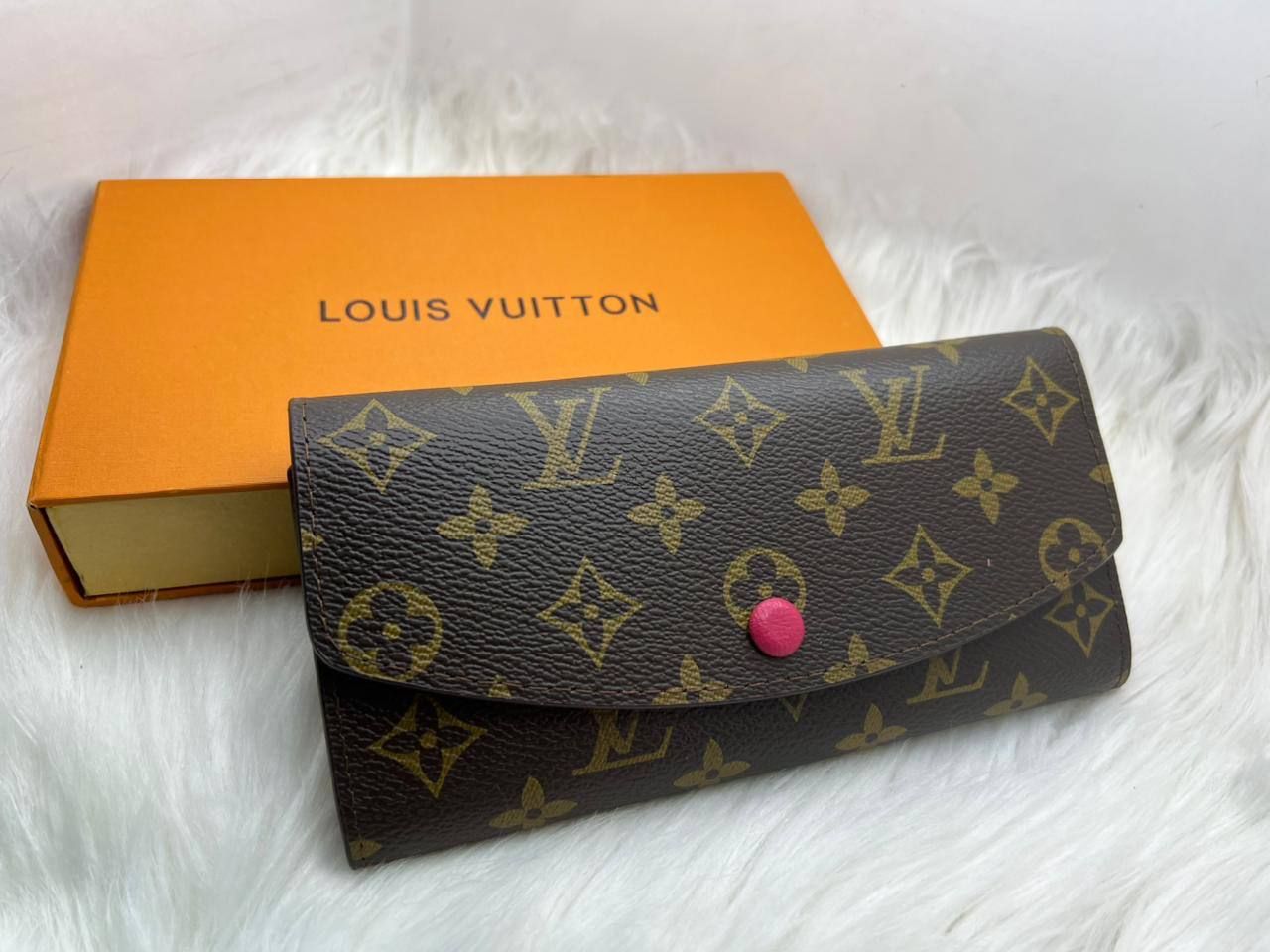 Louis Vuitton Inspired Long Wallet (Master Copy) - Classic Monogram Canvas with Red Button Accent | D-E43 – Image 3
