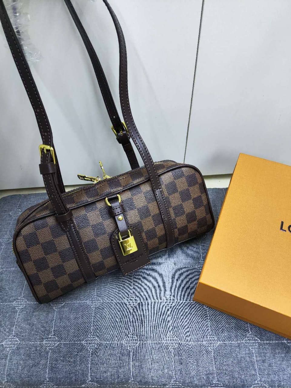 Luxury Monogram Barrel Shoulder Bag – Classic Elegance & Modern Style | D-E14 – Image 2