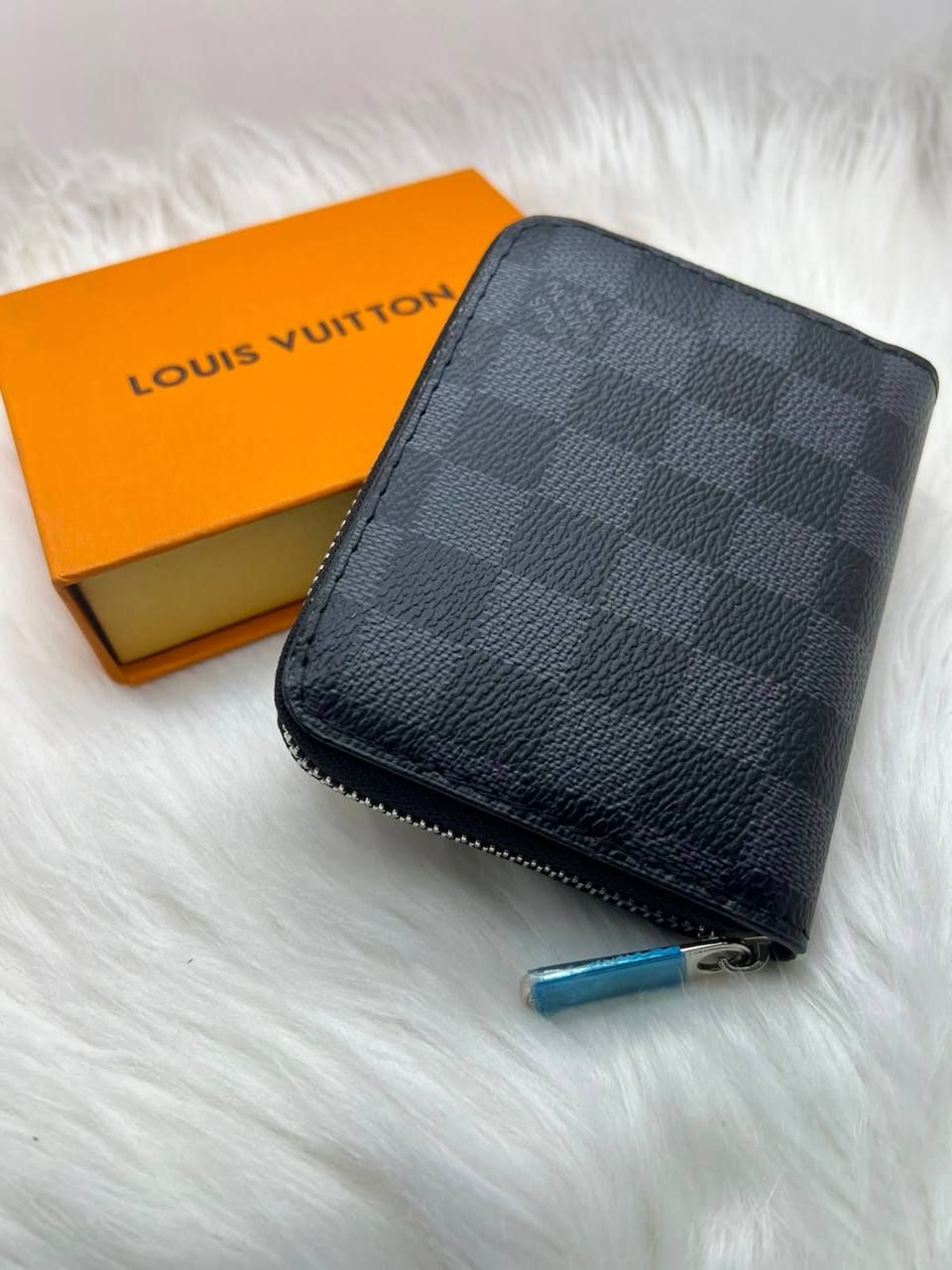Designer Mini Wallets for Women – Compact Luxury & Smart Storage for Everyday Style in the UAE | D-E43 – Image 3