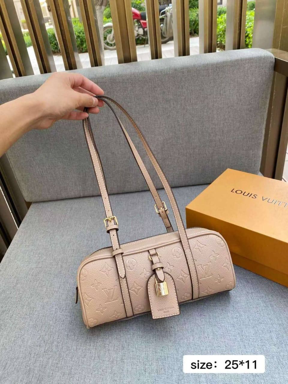 Luxury Monogram Barrel Shoulder Bag – Classic Elegance & Modern Style | D-E14 – Image 1