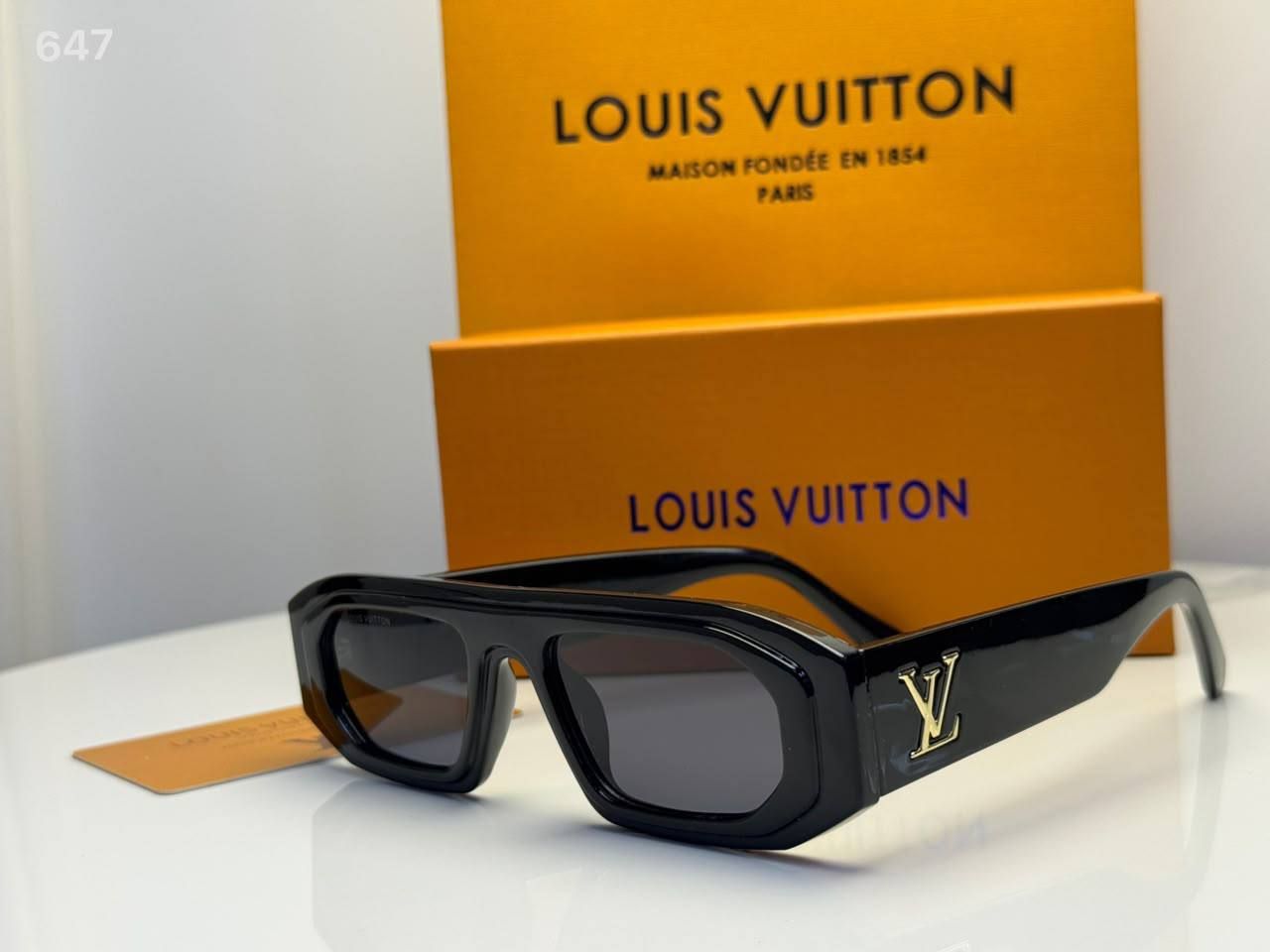 Louis Vuitton Sunglasses (Copy One) – Premium UV Protection & Iconic Designer Style in the UAE | D-E45 – Image 2