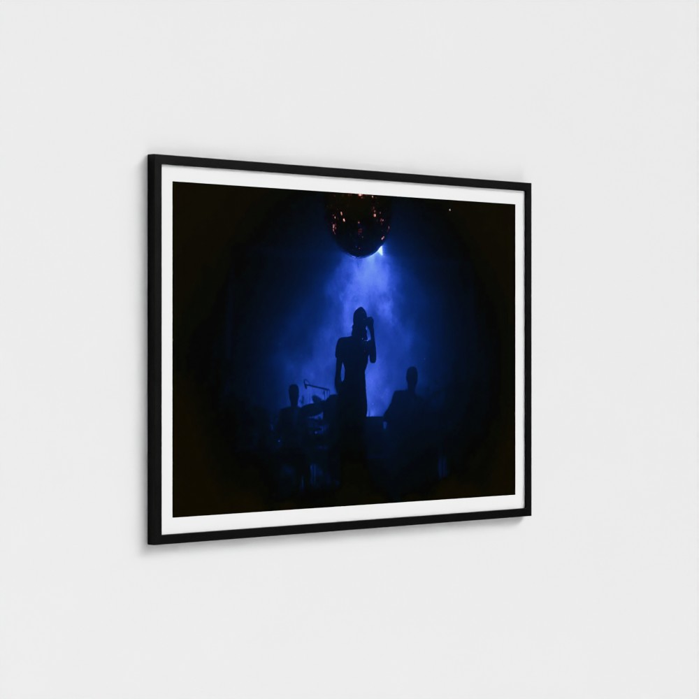 THE ROOM WENT QUIET. – Image 2