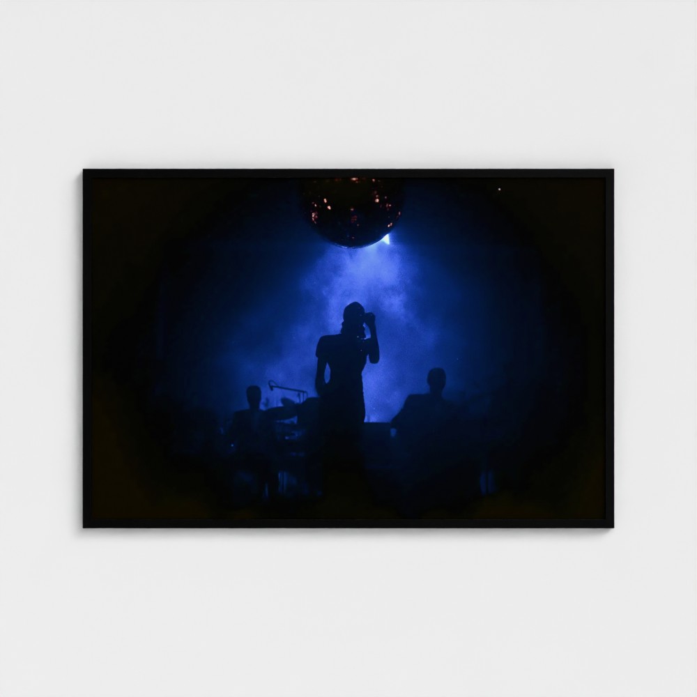 THE ROOM WENT QUIET. – Image 3