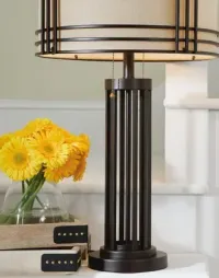 Hanswell Metal Table Lamp (1/CN) – Image 3