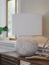 Vien Terracotta Table Lamp (1/CN) – Image 1
