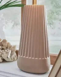 Dellner Ceramic Table Lamp (1/CN) – Image 3