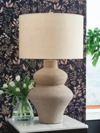 Jossleigh Metal Table Lamp (1/CN) – Image 3