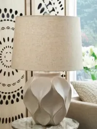 Edselham Paper Table Lamp (1/CN) – Image 1