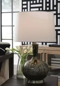 Tenslow Glass Table Lamp (1/CN) – Image 1