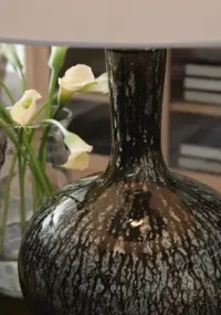 Tenslow Glass Table Lamp (1/CN) – Image 3
