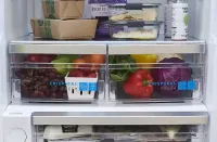 Frigidaire - Gallery 30 in. Wide 20 Cu. Ft. French Door Standard-Depth Refrigerator with Internal Water Dispenser - Smudge Proo – Image 3