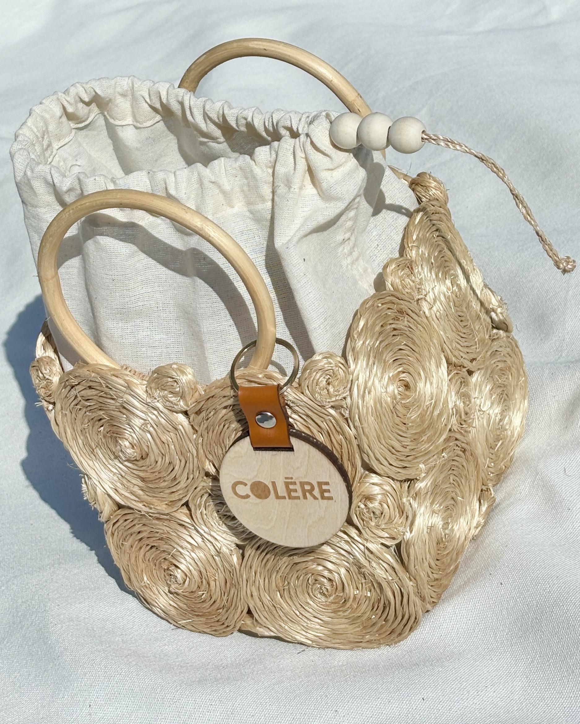Colō Colēre Hand-Braided Abaca Crossbody-Hand Bag  – Image 8