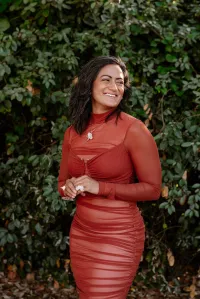 Poonam 1:1 (Call or Zoom) (via calendars) – Image 1