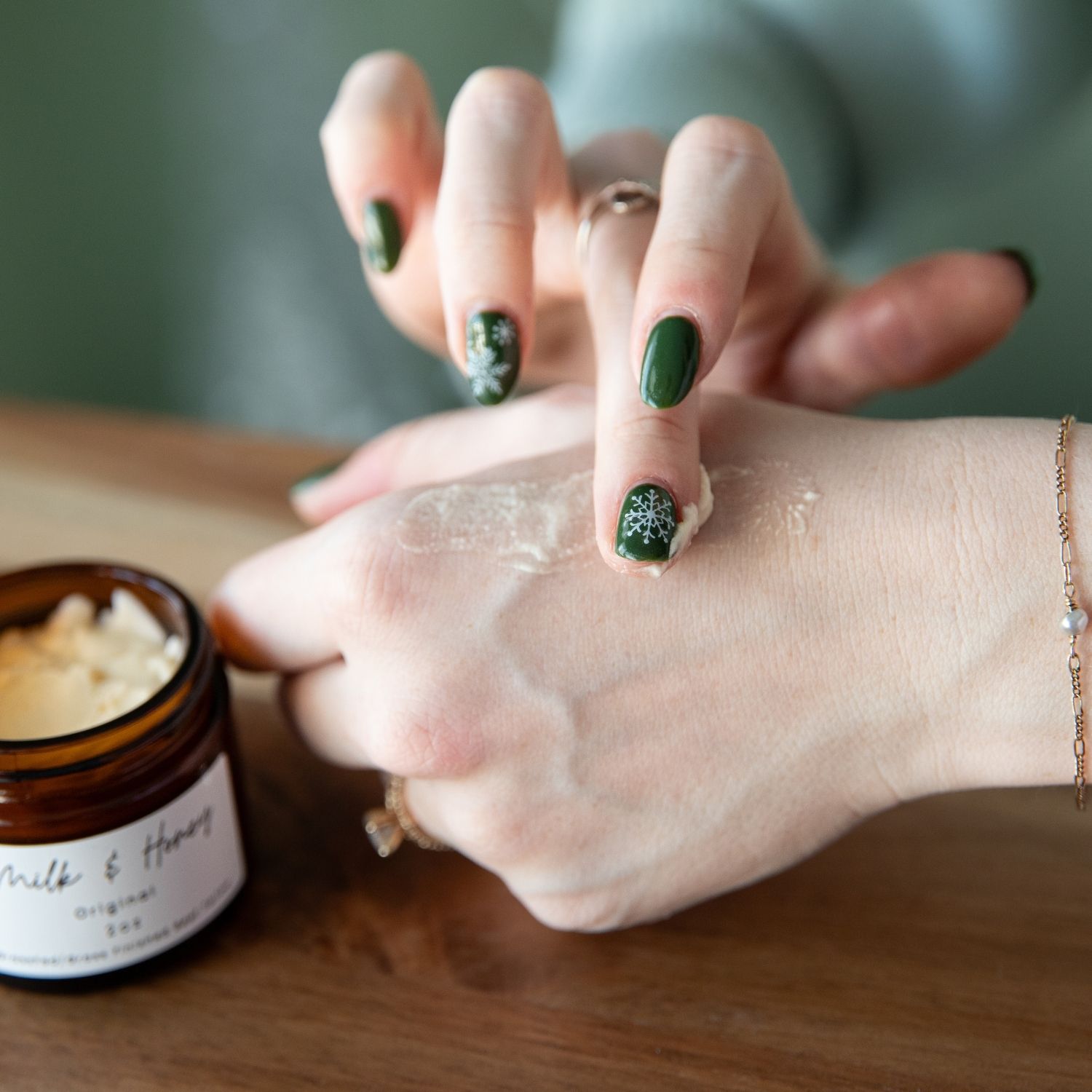 Milk & Honey Original  – Image 4