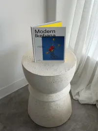 Modern Ikebana - A New Wave in Floral Design – Image 2