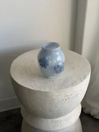 Posey Glass Vase – Ice Blue – Image 1