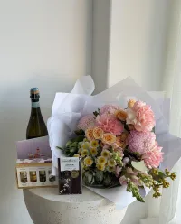 Spoil Them  – Sweet Talk Pastel Bouquet, Peppermint, Happy Birthday