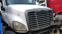 Cofre de Unidad Freightliner Cascadia (Largo) – Imagen 2