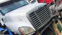 Cofre de Unidad Freightliner Cascadia (Largo) – Imagen 3