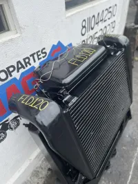 Kit de Radiador para Freightliner Modelo FLD120 – Image 4