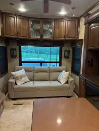 2014 DRV Mobile Suites 38RSSA (7030) – Image 5