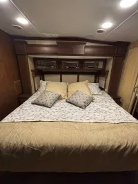 2014 DRV Mobile Suites 38RSSA (7030) – Image 15