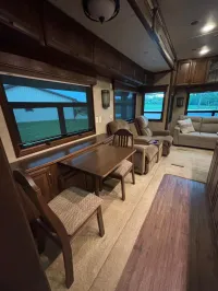 2014 DRV Mobile Suites 38RSSA (7030) – Image 3