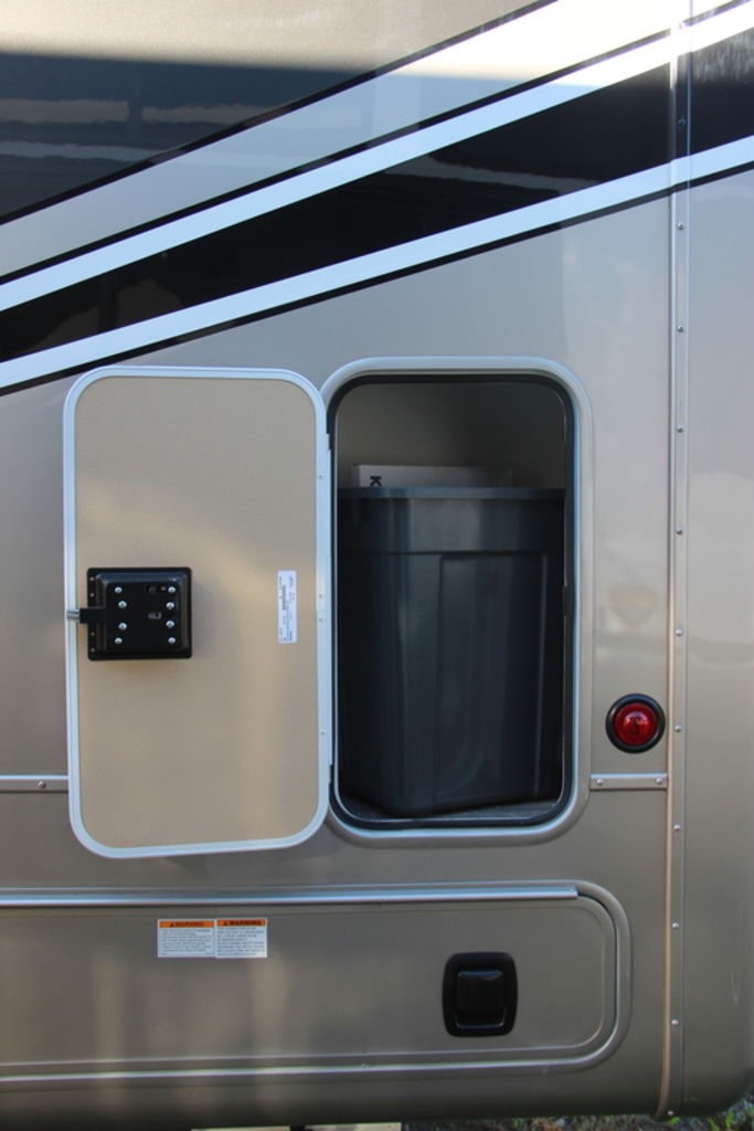 2025 DRV Mobile Suites Luxury 41 RKDB (8967) – Image 20