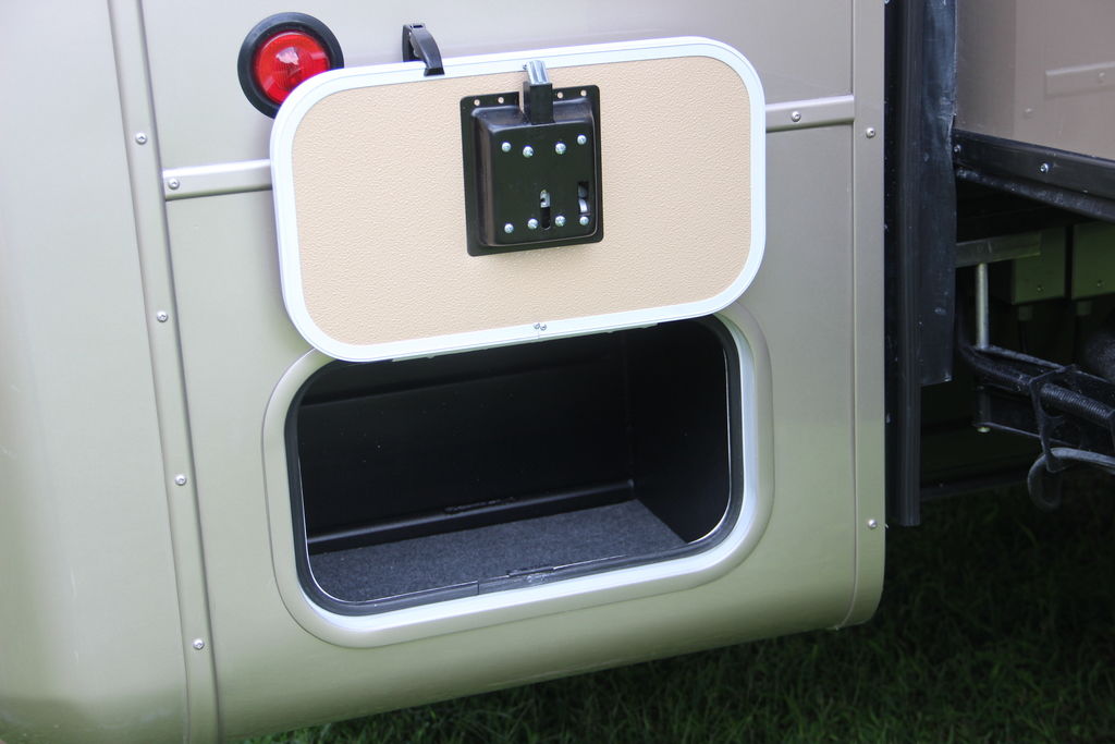 2025 DRV Mobile Suites Luxury 41 RKDB (8967) – Image 21