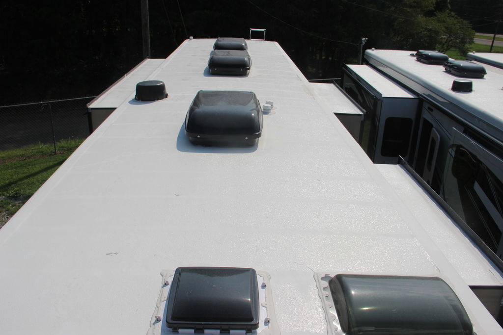 2025 DRV Mobile Suites Luxury 41 RKDB (8967) – Image 31