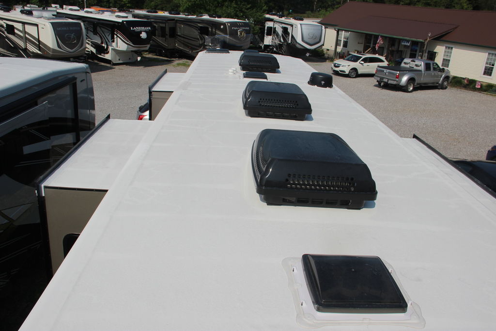 2025 DRV Mobile Suites Luxury 41 RKDB (8967) – Image 30