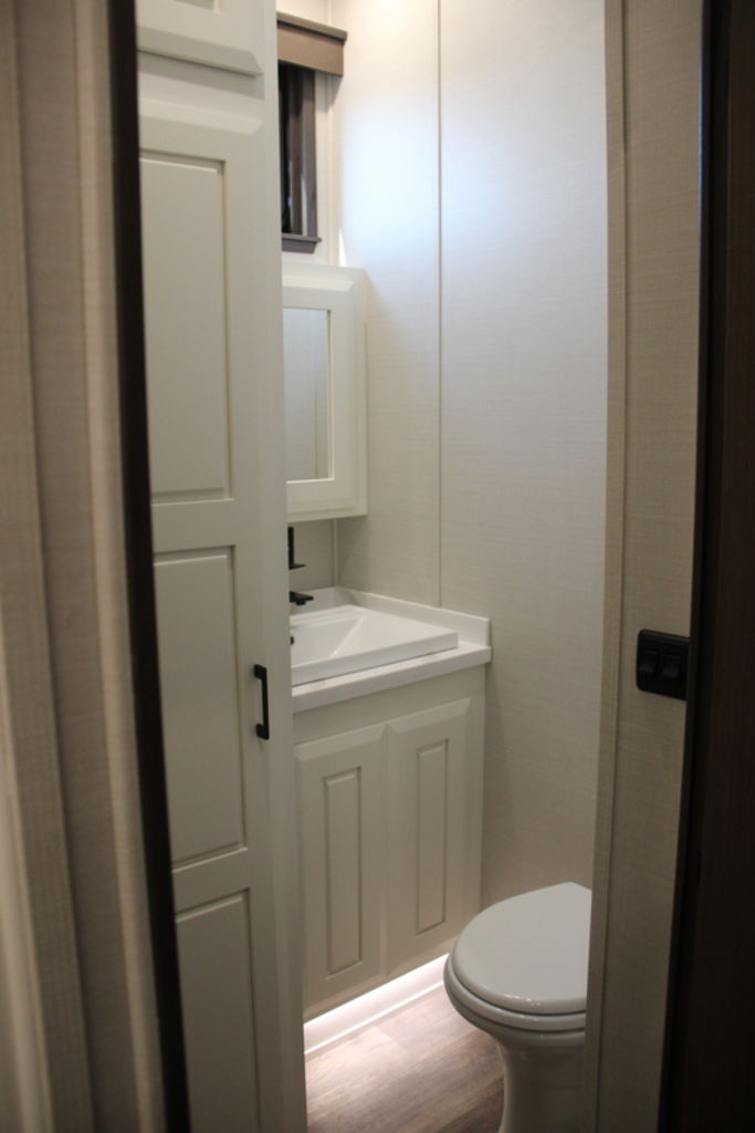 2025 DRV Mobile Suites Luxury 41 RKDB (8967) – Image 59