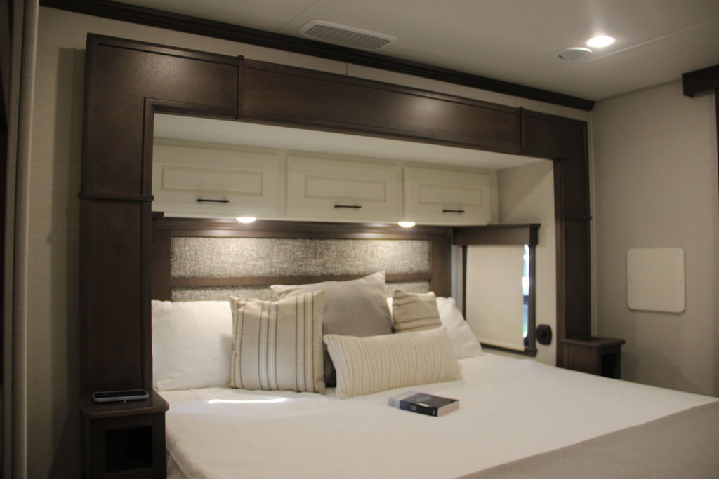 2025 DRV Mobile Suites Luxury 41 RKDB (8967) – Image 70