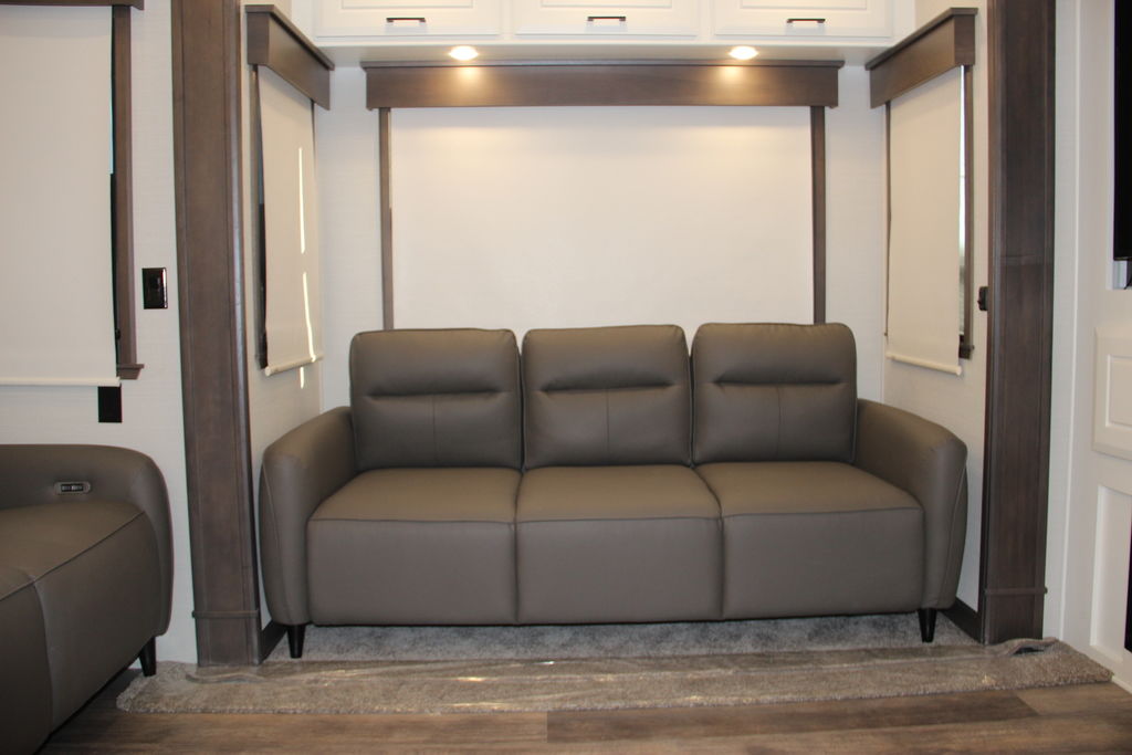 2025 DRV Mobile Suites Luxury 41 RKDB (8967) – Image 54