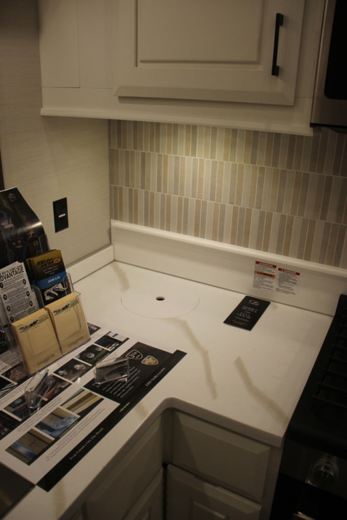 2025 DRV Mobile Suites Luxury 41 RKDB (8967) – Image 49