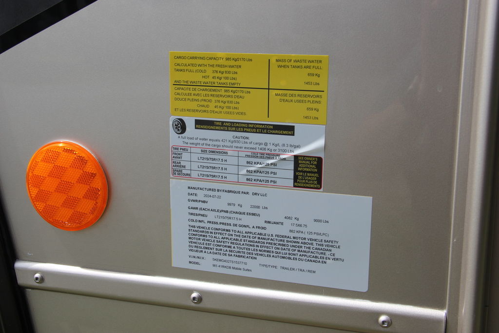 2025 DRV Mobile Suites Luxury 41 RKDB (8967) – Image 40