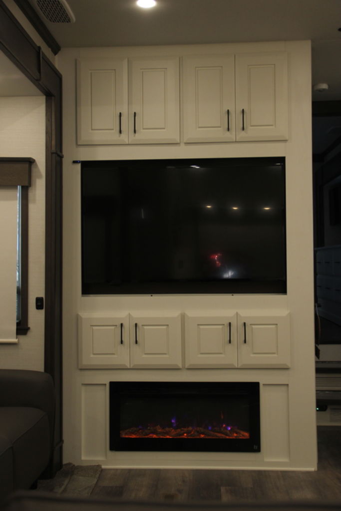 2025 DRV Mobile Suites Luxury 41 RKDB (8967) – Image 55